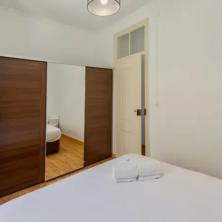 Mercy House - By Y Concept Setubal